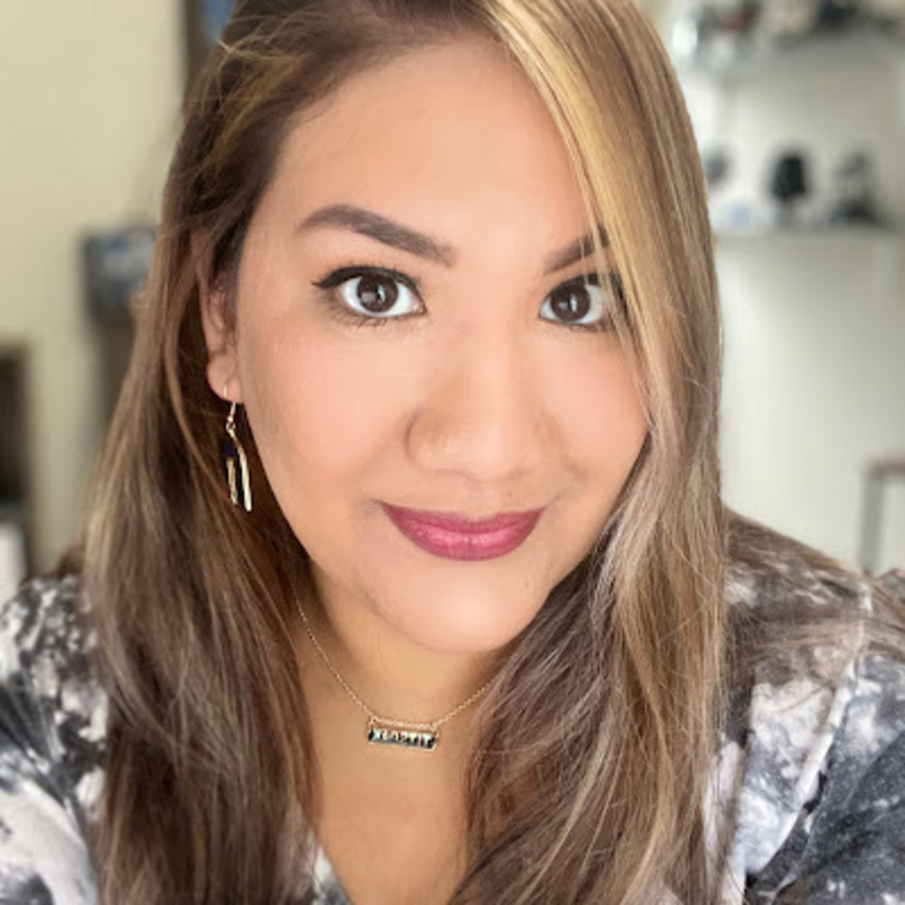 Meet your Posher, Mari